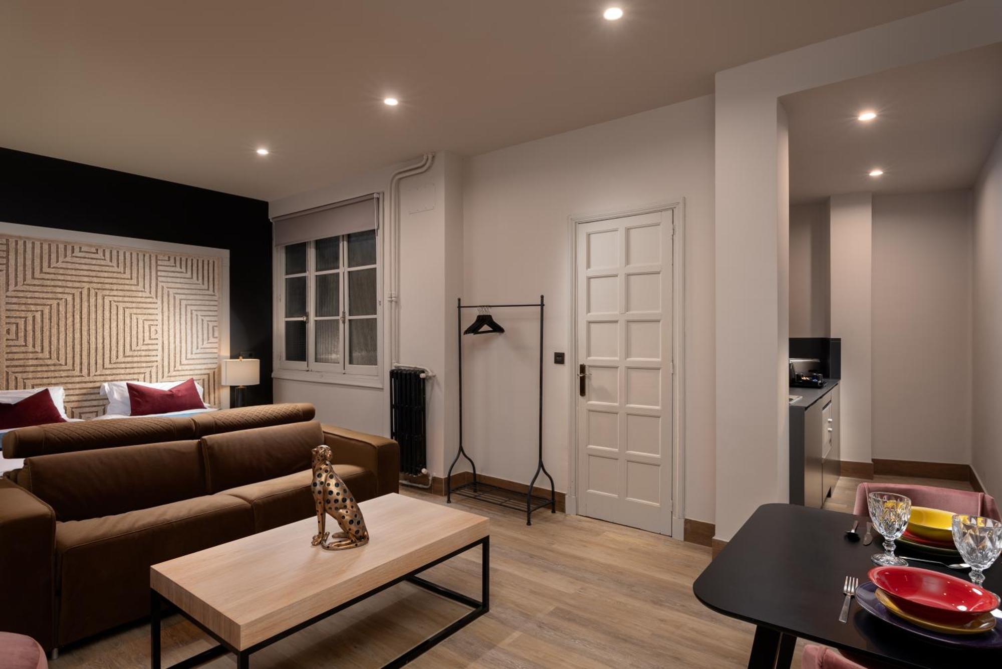 Suite 1907 Oviedo Low Cost Exteriör bild